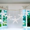 Starfish Crafts resin starfish-finger pointing starfish, wedding, party, home artificial starfish decoration (13 pcs white and 13 pcs warm white, 26 pcs)