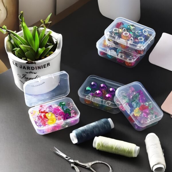 This multifunctional plastic storage box set includes 19 and 28 boxes of different sizes, designed to provide you with a flexible storage solution. Whether it's organizing small items, beads, handmade